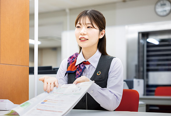 写真：社会で活躍する卒業生