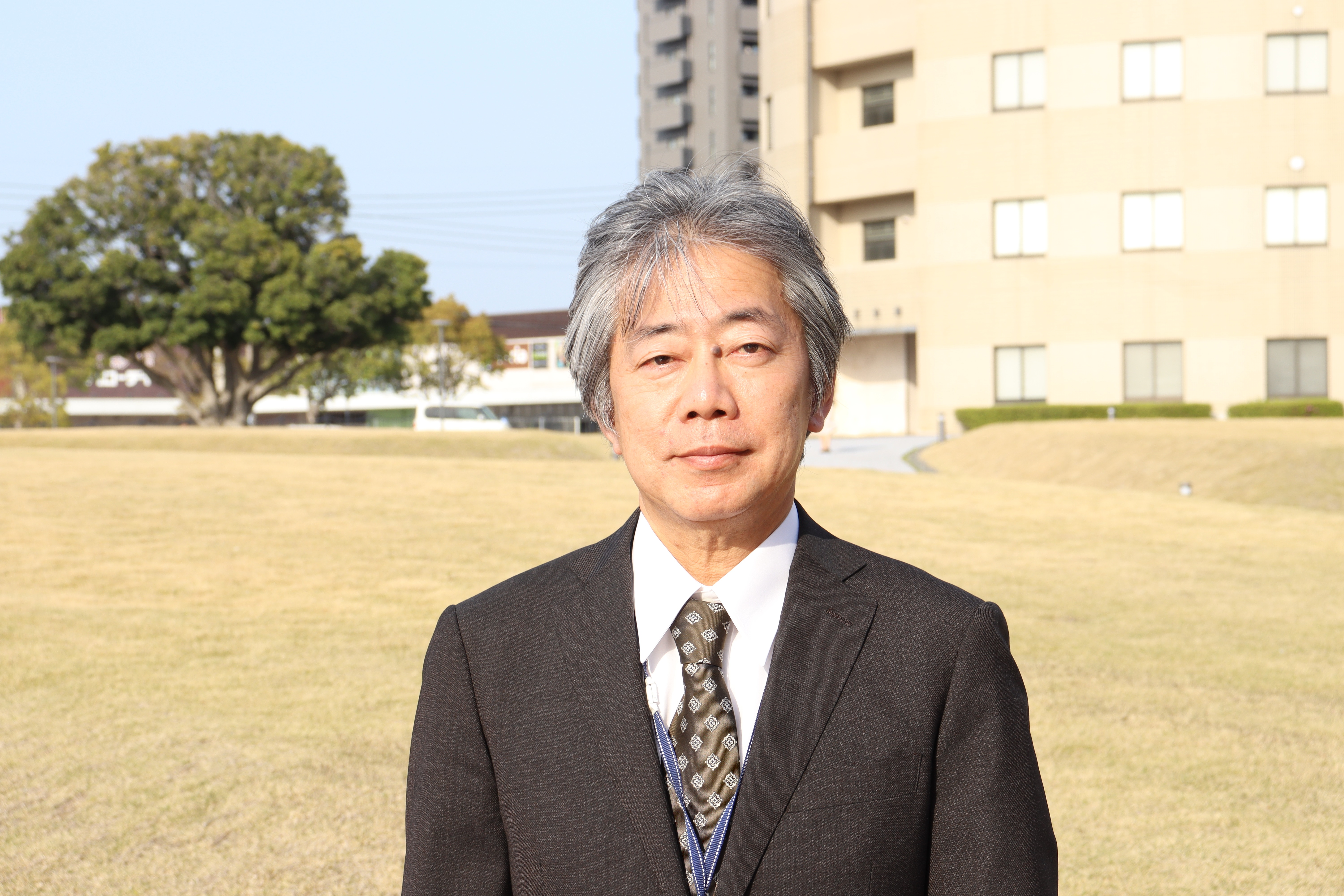 写真:経済学部 経済・経営学科教授 教授 (ICHIBA Toshihiko)